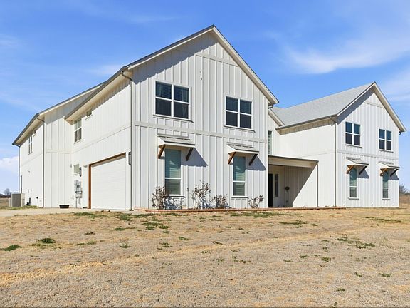 3rd image of 4600 Old Brock Rd