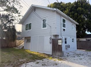 530 35th Ave N #2, Saint Petersburg, FL 33704