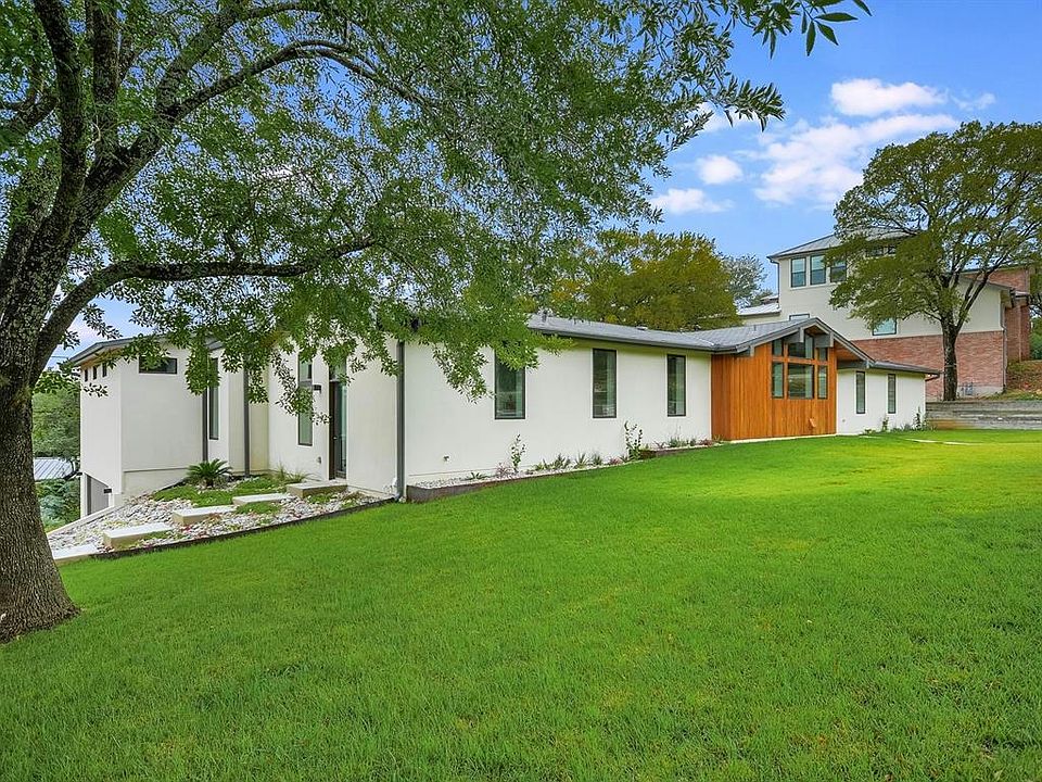 1st image of 2700 Rollingwood Dr