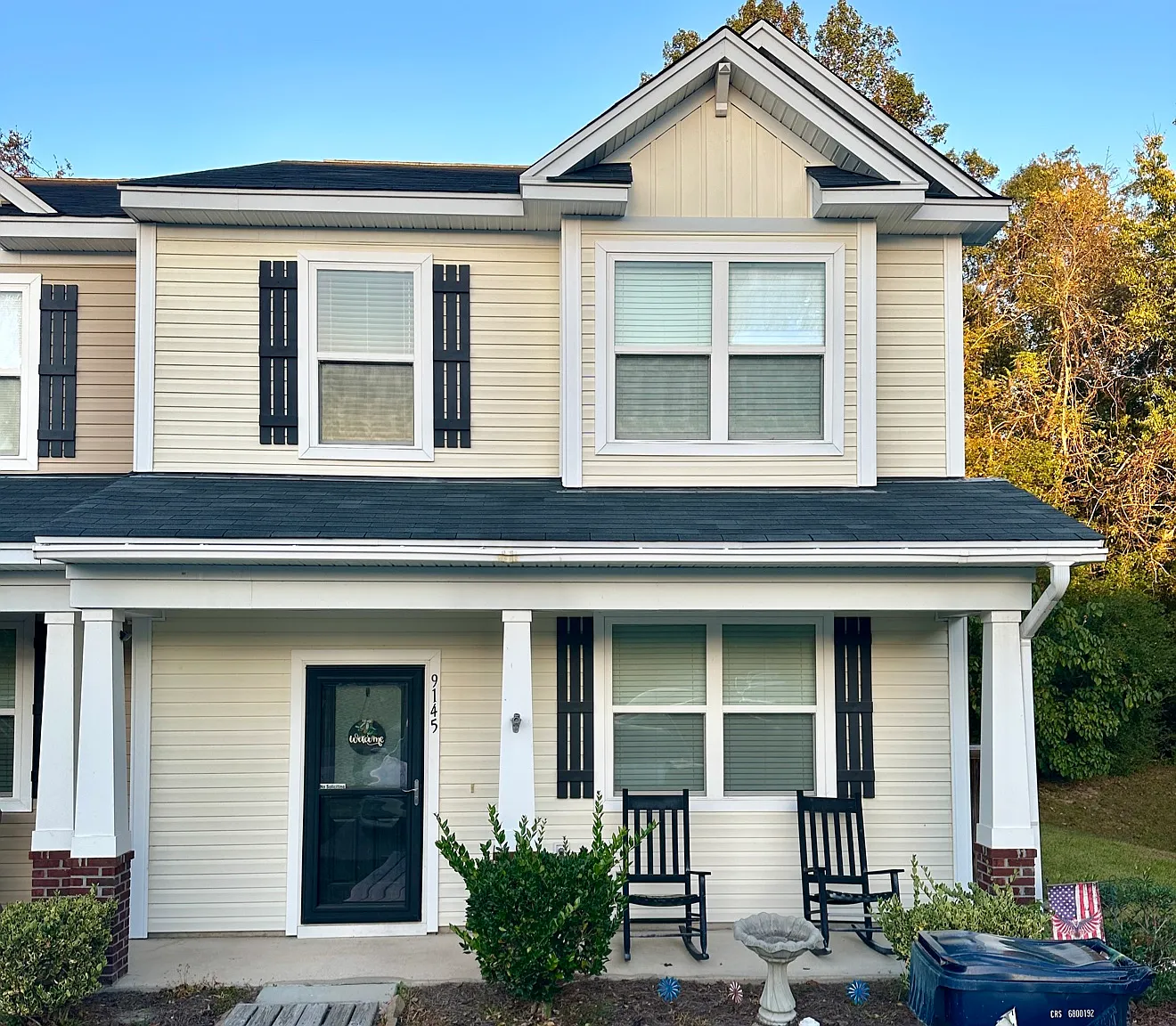 9145 Parlor Dr — Photo 2