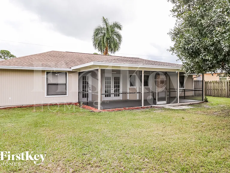 2078 SW Idaho Ln — Photo 14