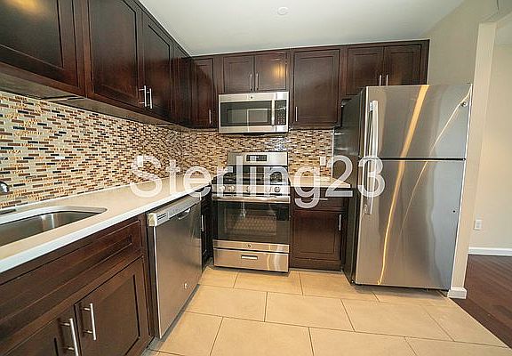2nd image of 45 Hinckley Pl APT 2C