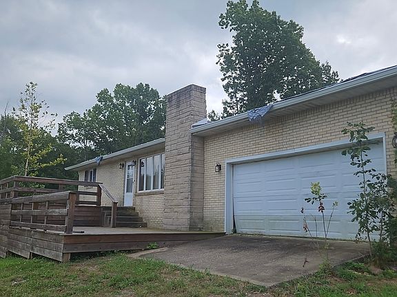 2nd image of 435 Dixon Ln