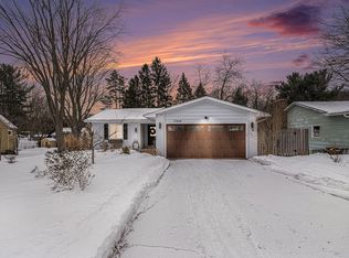 17868 Robbins Rd, Grand Haven, MI 49417