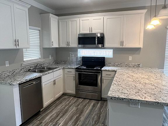 2nd image of 41 25th St SE
