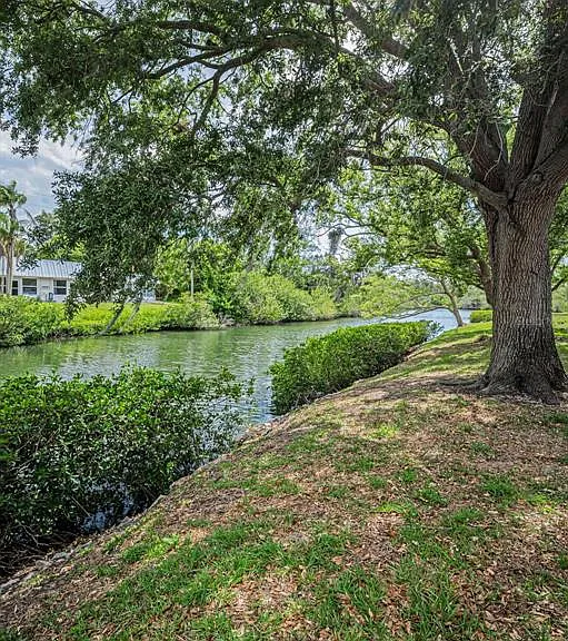 4200 Hampton Dr — Photo 38