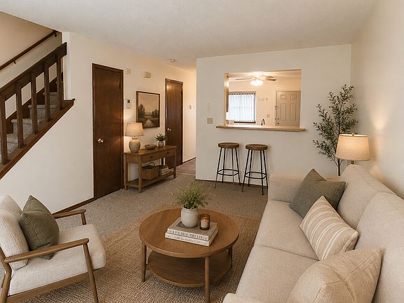 5th image of 975 Meriden Road #101