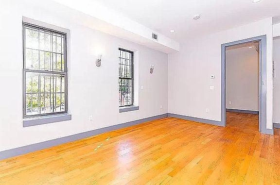 5th image of 355 Stockton St APT 2A