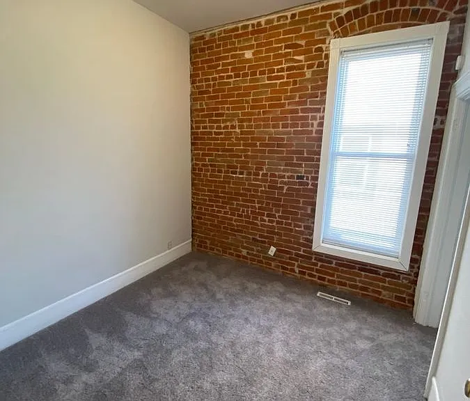2945 N Marion St — Photo 16