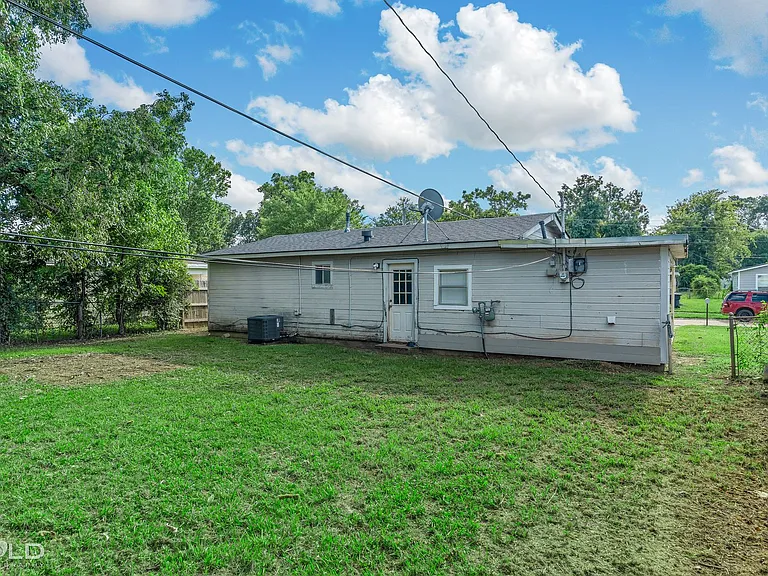 1222 Lampkin St — Photo 6