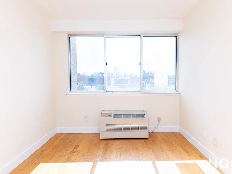 756 Myrtle Ave #4H — Photo 13