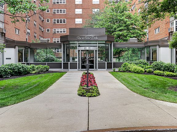 4th image of 4970 N Marine Dr APT 822