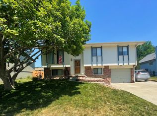 14710 Edna St, Omaha, NE 68138
