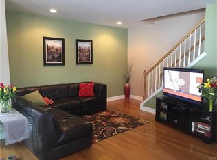 8310 Scenic View Dr, Breinigsville, PA 18031