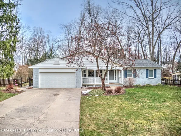 4454 Greenwood Dr, Okemos, MI 48864