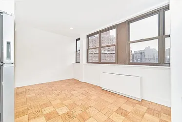 Rented by Mossanen Group