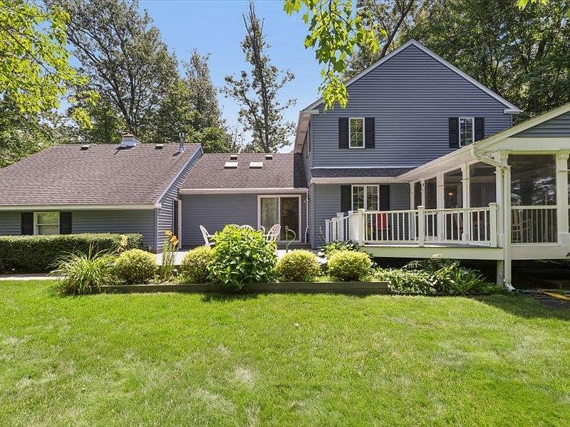 1st image of 9429 Jewel Lane Ct N