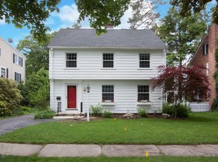 211 Hopkins Pl, Longmeadow, MA 01106