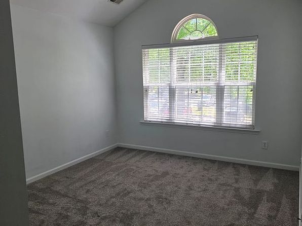 2137 Whispering Way, Charlotte, NC 28212