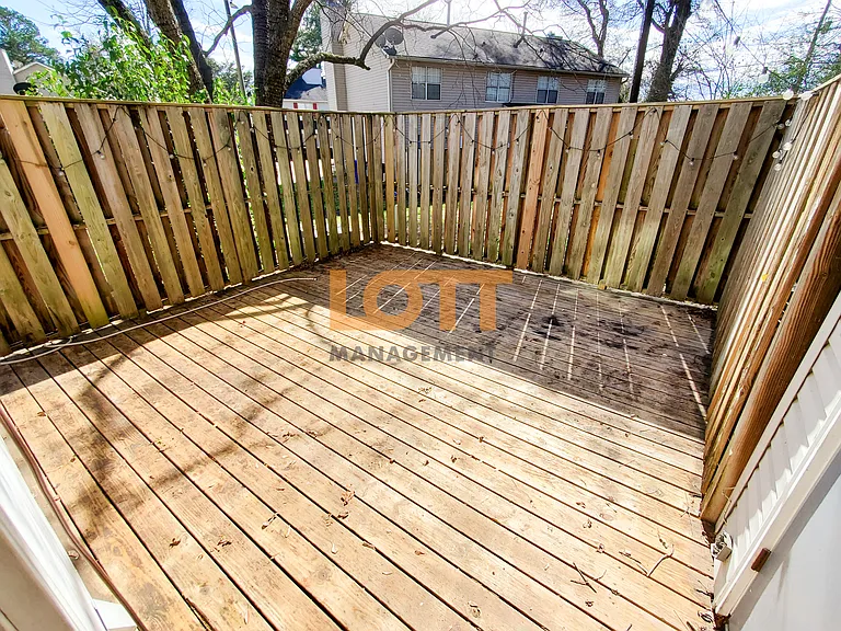 32 Huntsfield Dr #A — Photo 18