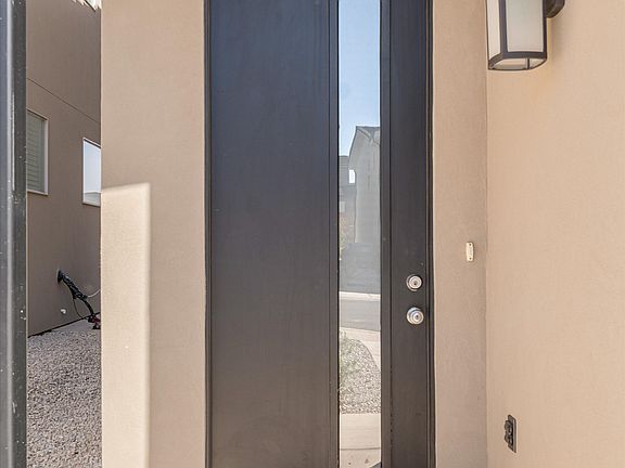 5th image of 2347 E Luciano Ln