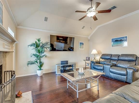 4th image of 9125 Autumn Falls Dr