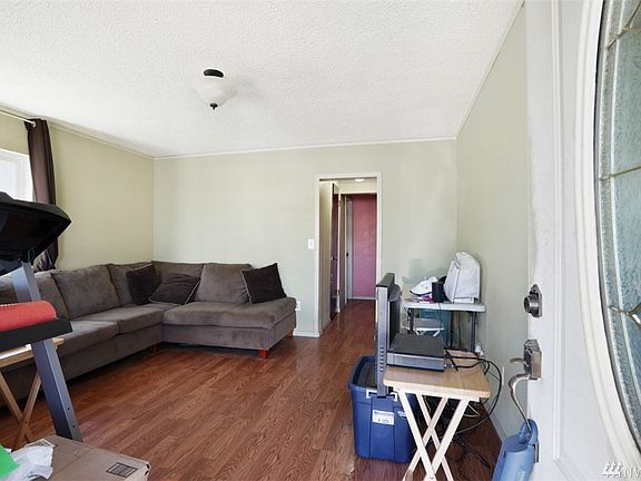3rd image of 7420 Fawcett Ave