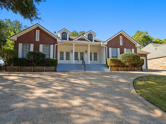 4th image of 471 Cherry Hills Dr