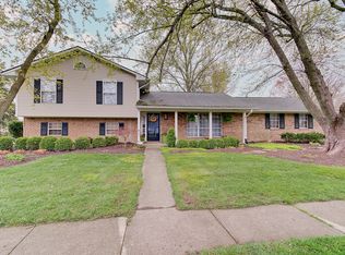 8703 Deer Run Dr, Indianapolis, IN 46256