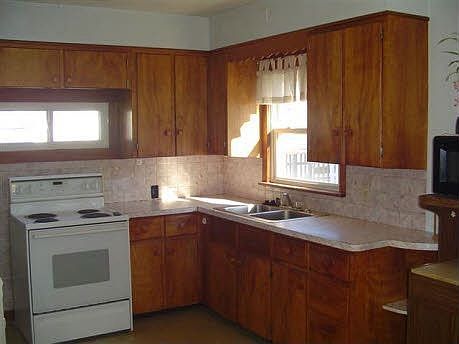 2nd image of 607 E 4th St
