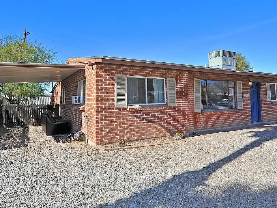 2805 N Highland Ave