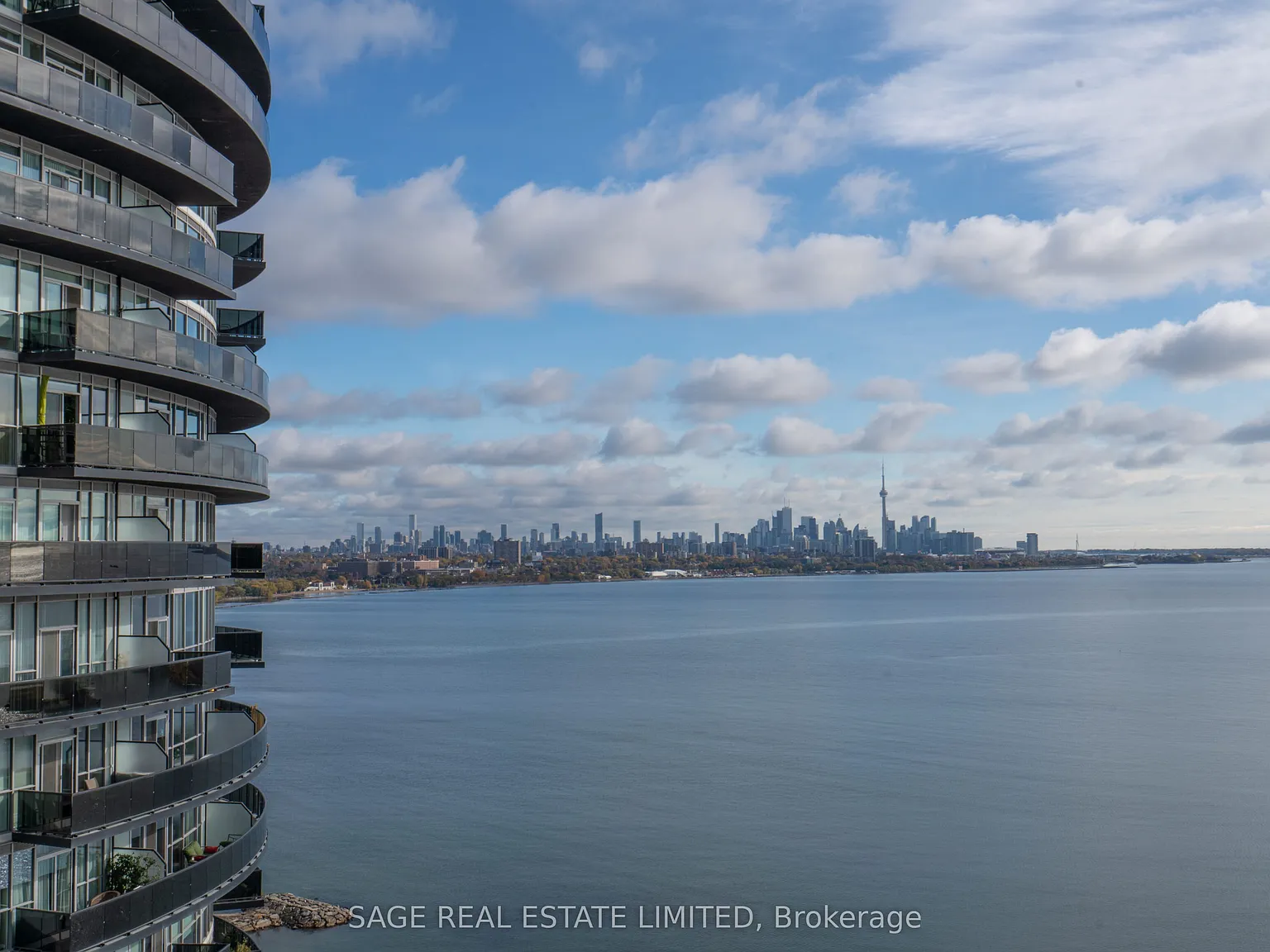 2 bed, $2,600 — Photo 4