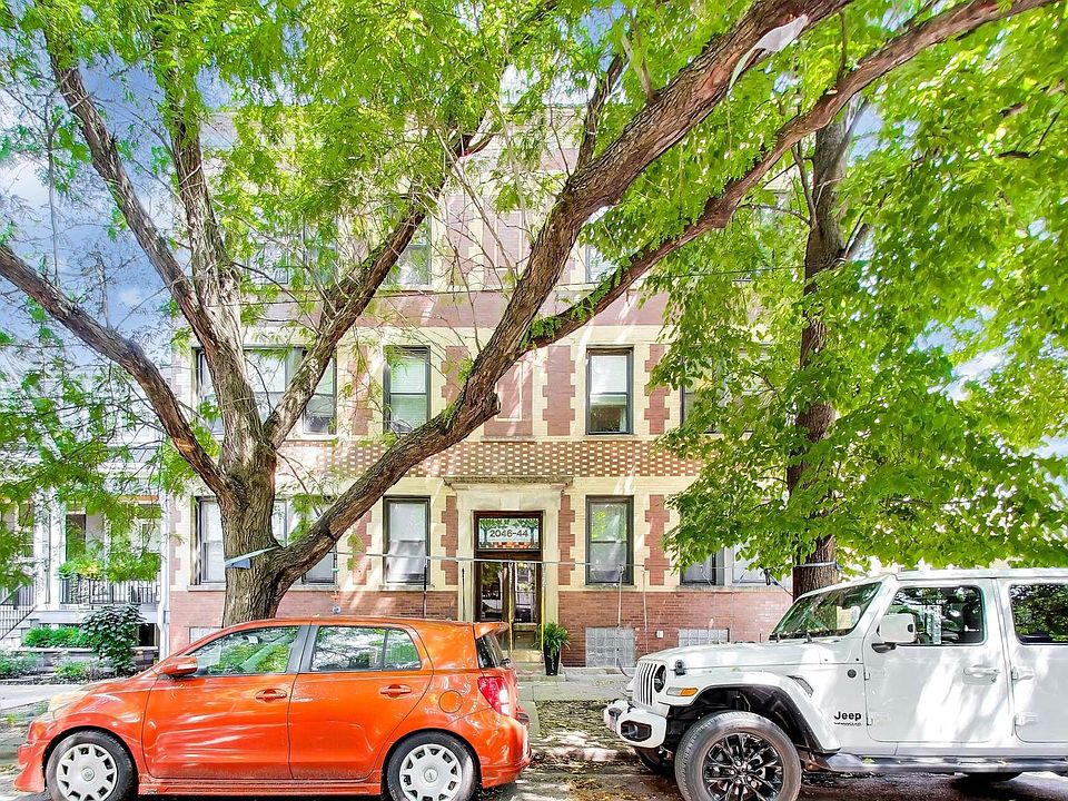 1st image of 2046 W Cuyler Ave APT 3W