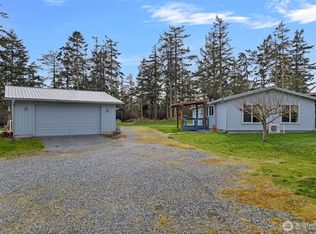 2481 Van Dam Rd, Coupeville, WA 98239