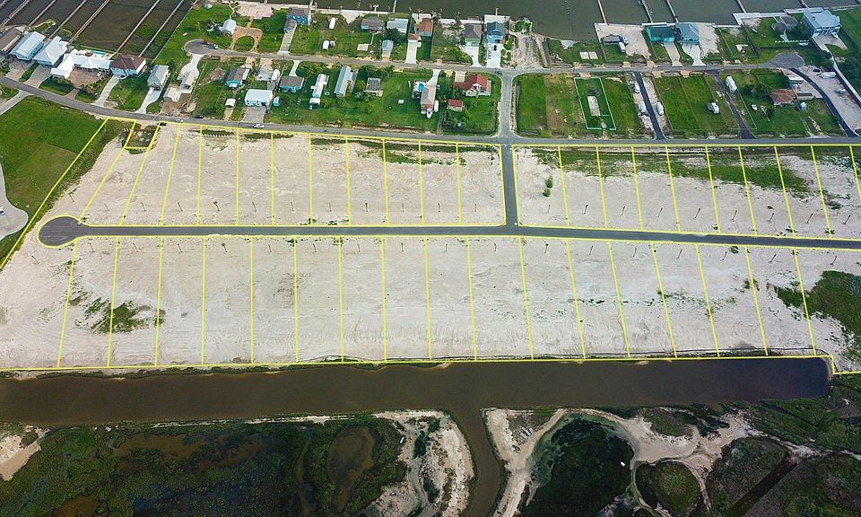 2nd image of 169 Tiki Dr