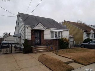 14019 255th St, Rosedale, NY 11422