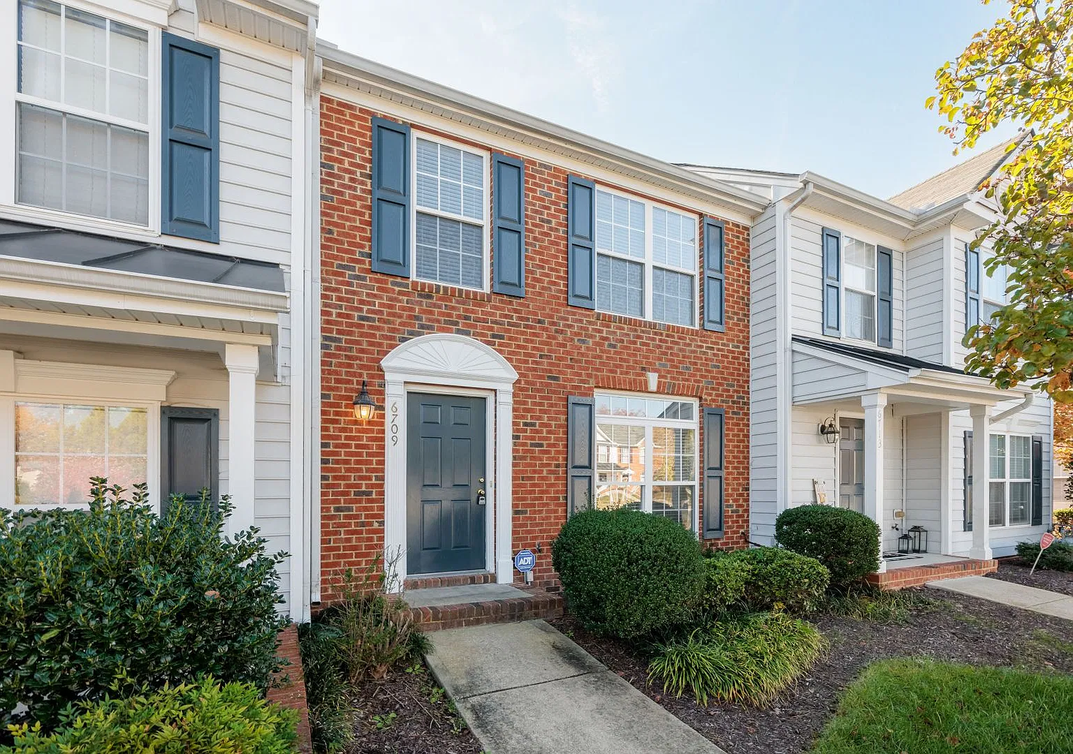 3 Bedroom Townhome Near Forest Hill! Available Early December 2026 — Photo 2