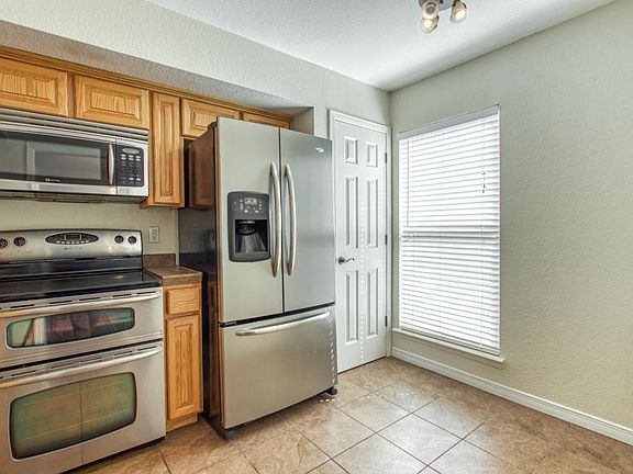 3rd image of 4433 N Stanton St APT T10