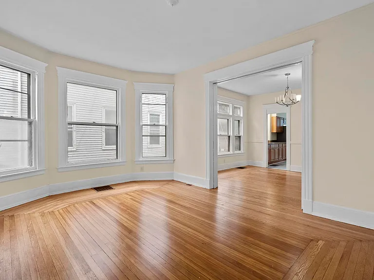 167 Norton St #1 — Photo 9