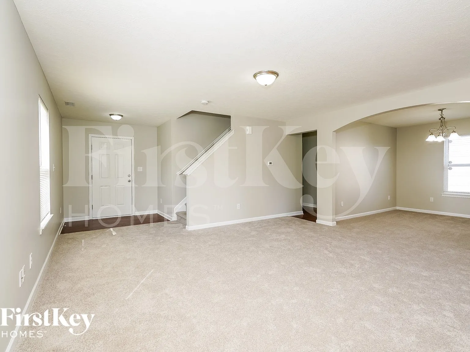4 bed, 2.5 bath, 2095 sqft, $2,300 — Photo 3