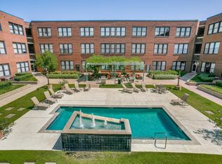 2502 Live Oak St APT 206, Dallas, TX 75204