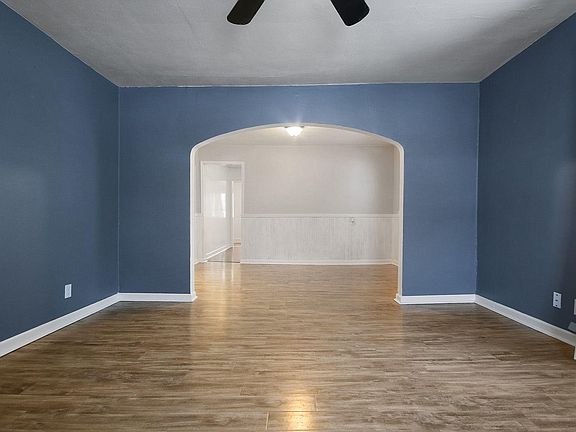 3rd image of 445 S Rollins St