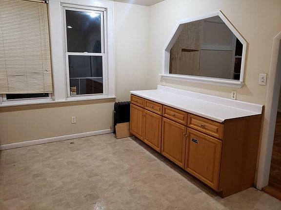 2nd image of 222-224 W Runyon St #3R