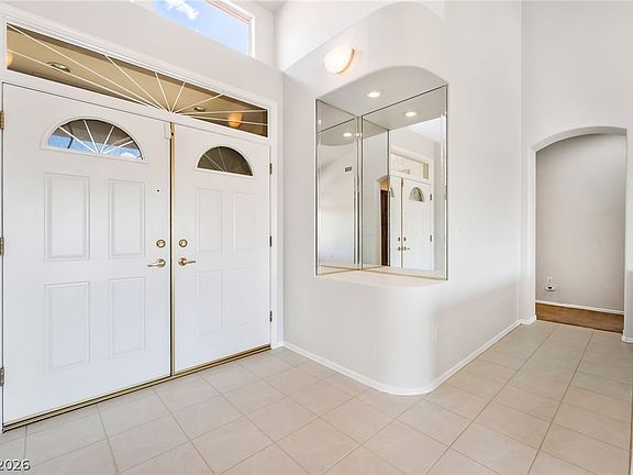 4th image of 2948 Darby Falls Dr