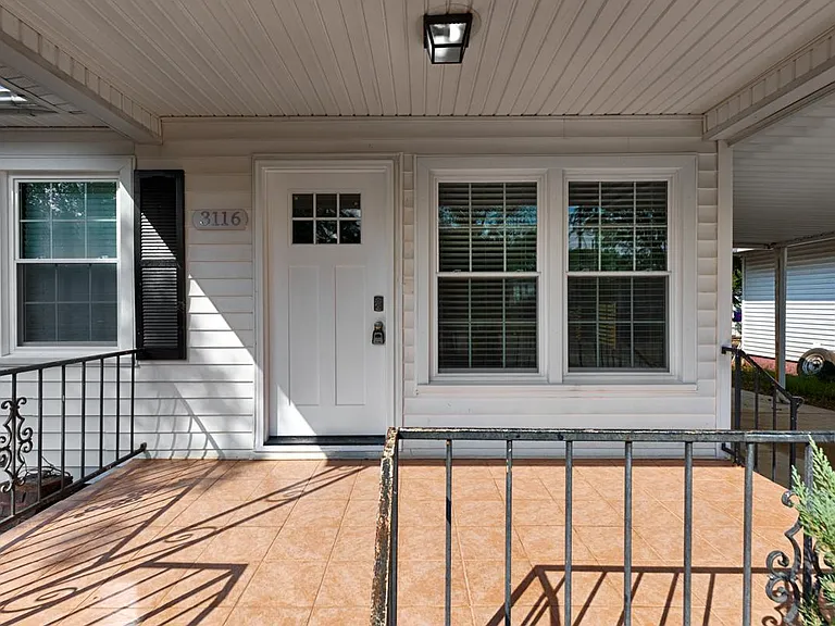 3116 Hale Dr SW — Photo 3