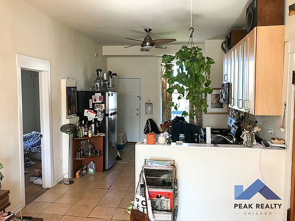 3rd image of 2940 W Augusta Blvd #2942-2