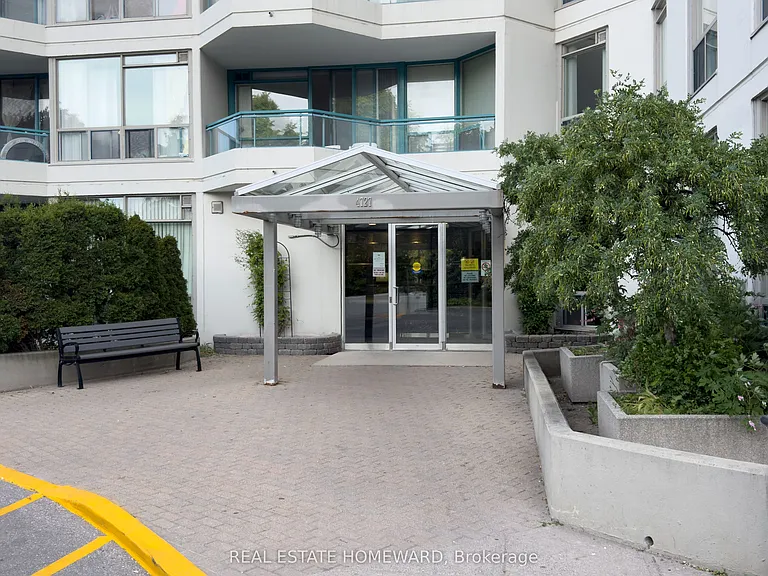 4727 Sheppard Ave E #708 — Photo 36