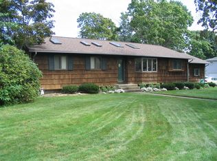 821 Walnut Ave, Bohemia, NY 11716