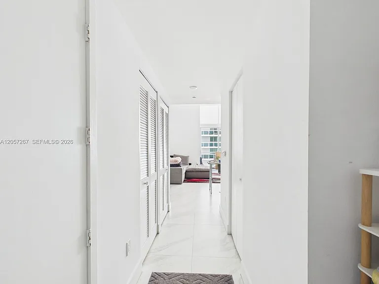 488 NE 18th St #1203 — Photo 24