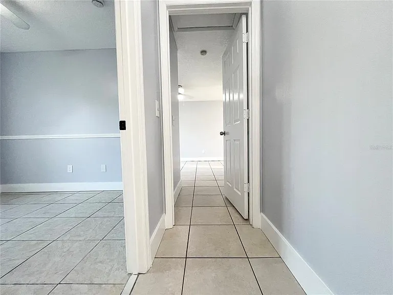 11340 Cardiff Dr — Photo 29